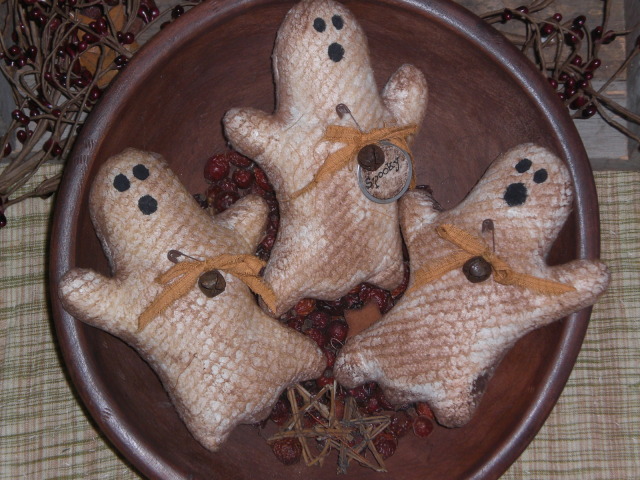 primitive halloween ghosts