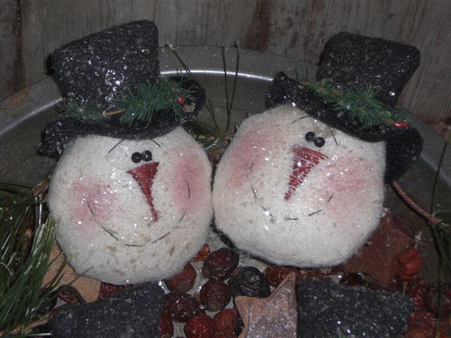 Primitive Frosty Christmas Ornies